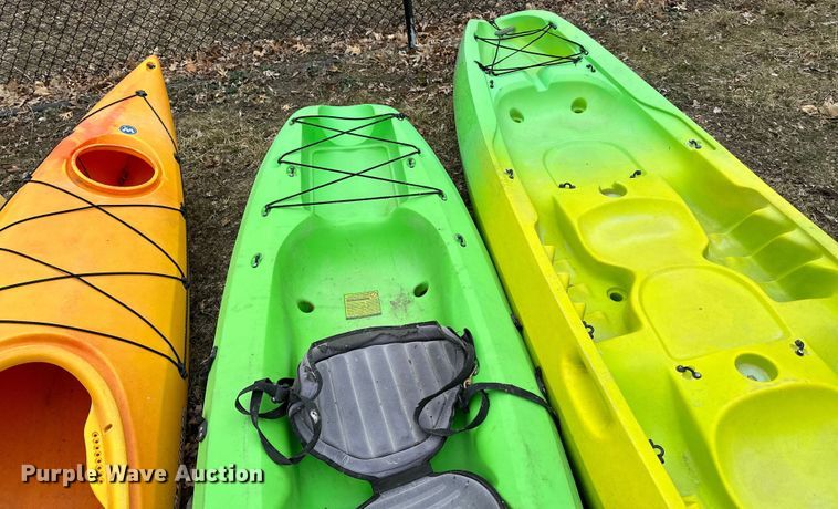 image for item LO9511 (5) kayaks