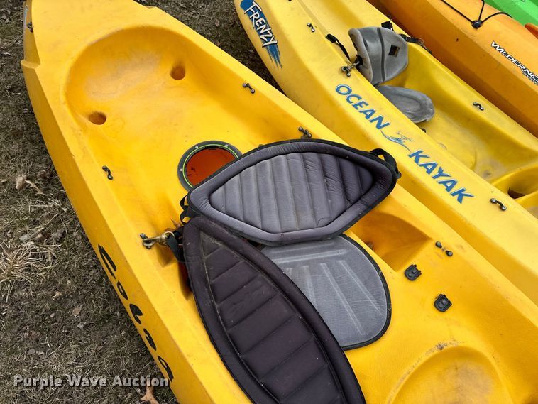 image for item LO9511 (5) kayaks
