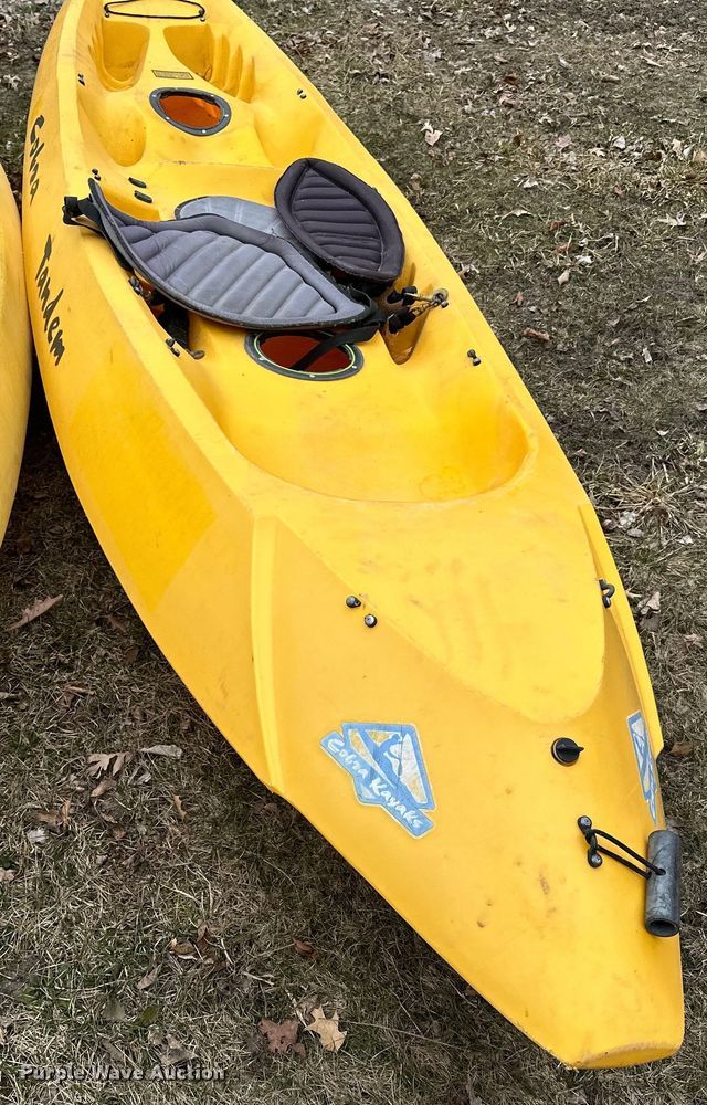 image for item LO9511 (5) kayaks