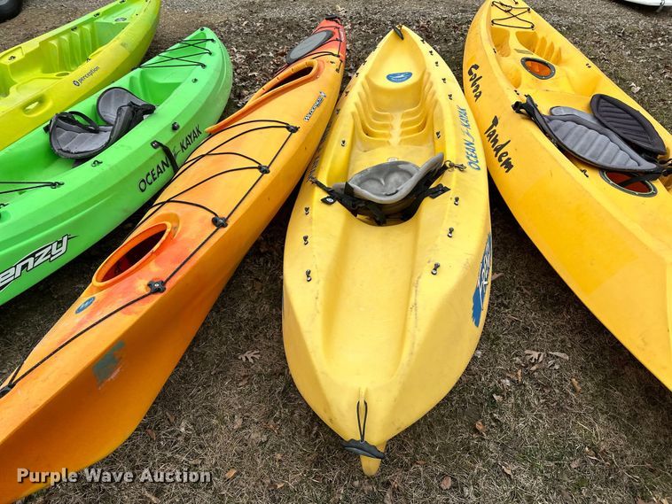 image for item LO9511 (5) kayaks