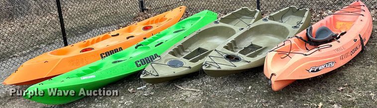 image for item LO9512 (5) kayaks