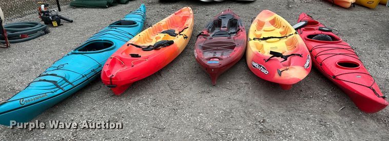 image for item LO9514 (5) kayaks