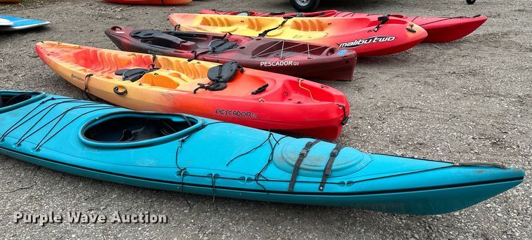 image for item LO9514 (5) kayaks