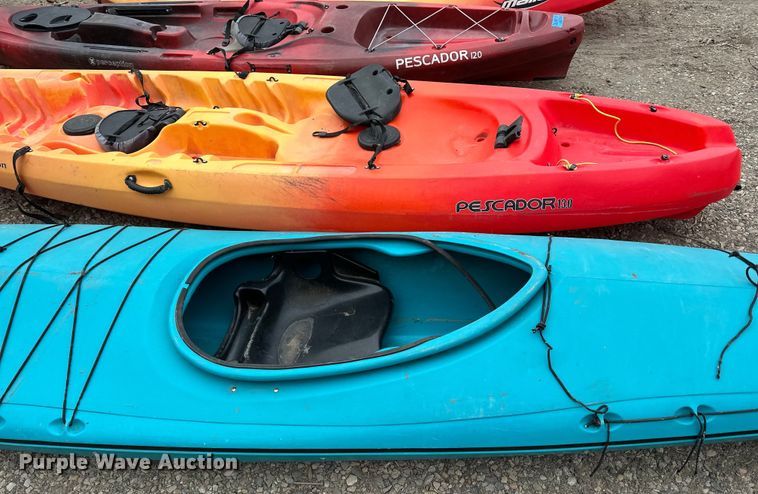 image for item LO9514 (5) kayaks