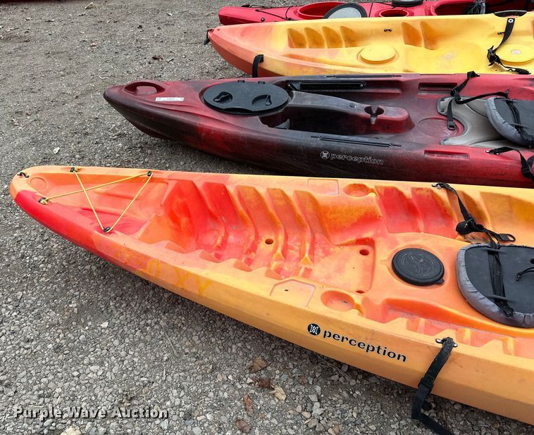 image for item LO9514 (5) kayaks