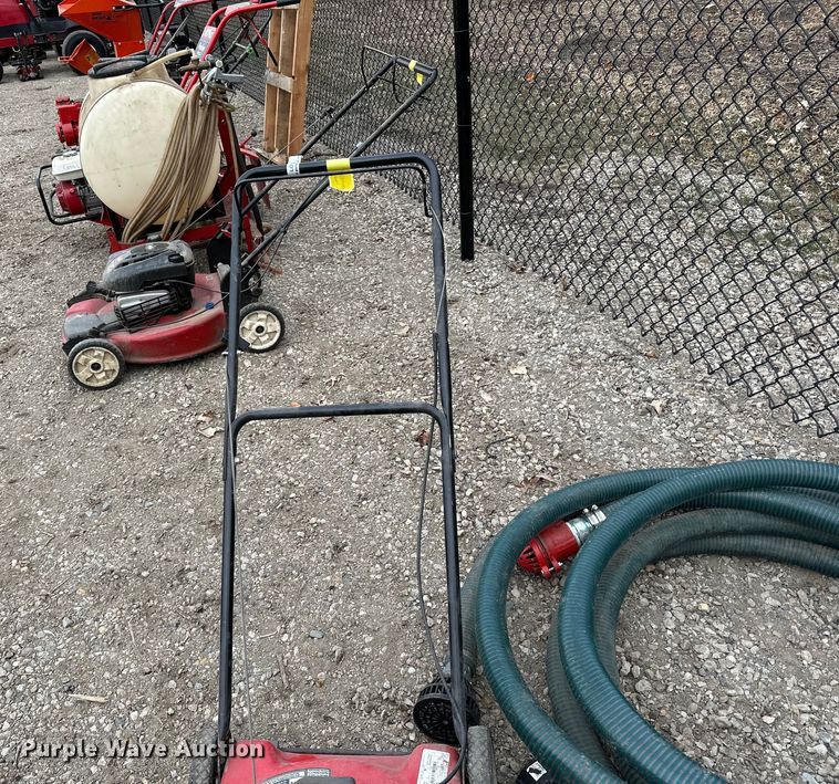 image for item LO9516 Lawn equipment