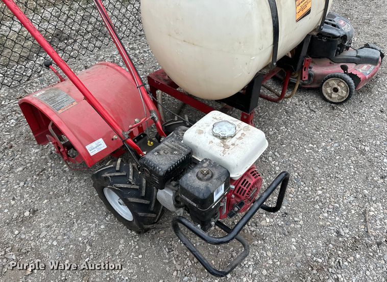 image for item LO9517 Lawn equipment