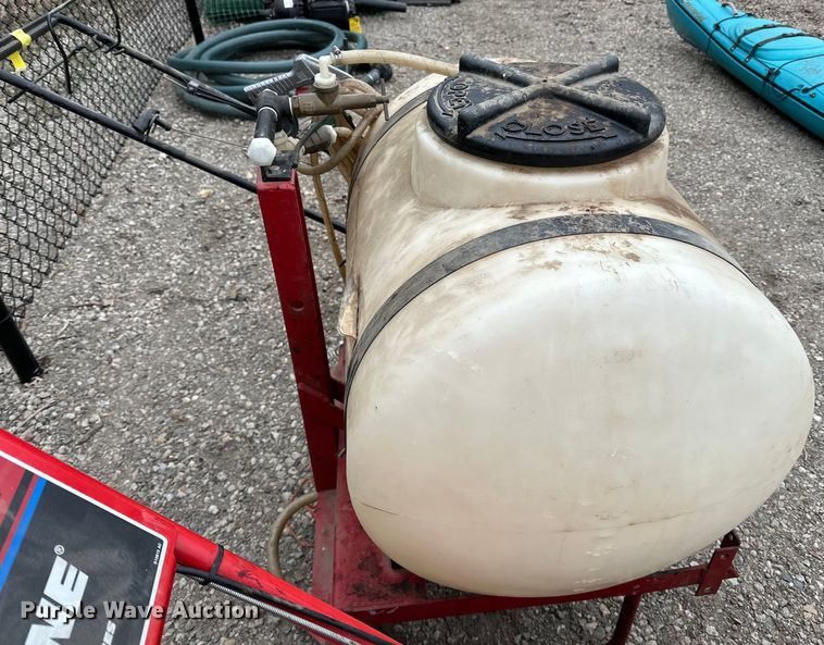 image for item LO9517 Lawn equipment