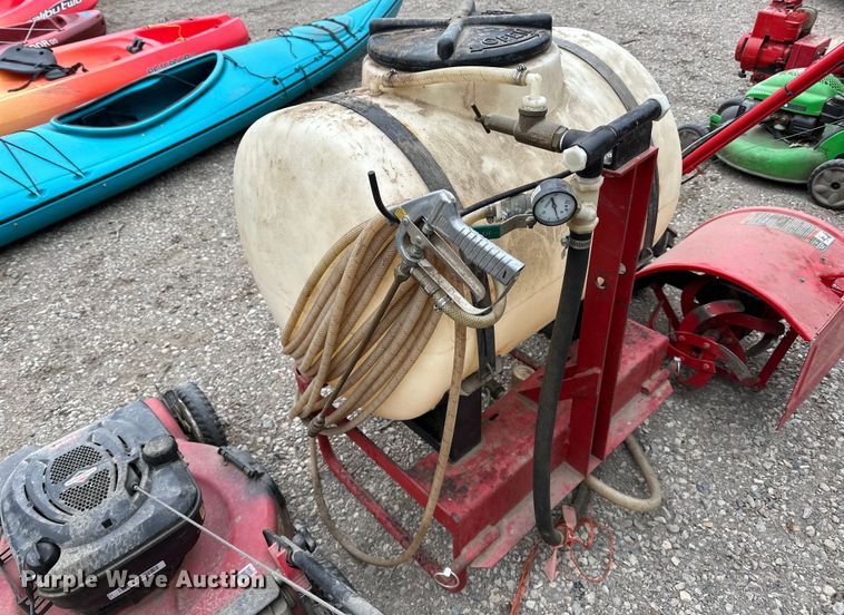 image for item LO9517 Lawn equipment