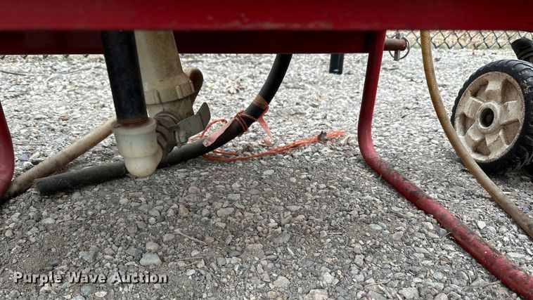 image for item LO9517 Lawn equipment