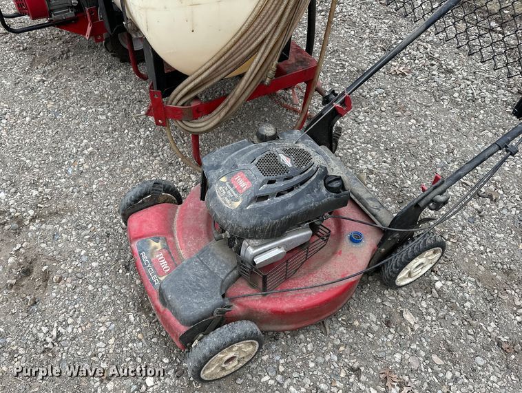 image for item LO9517 Lawn equipment