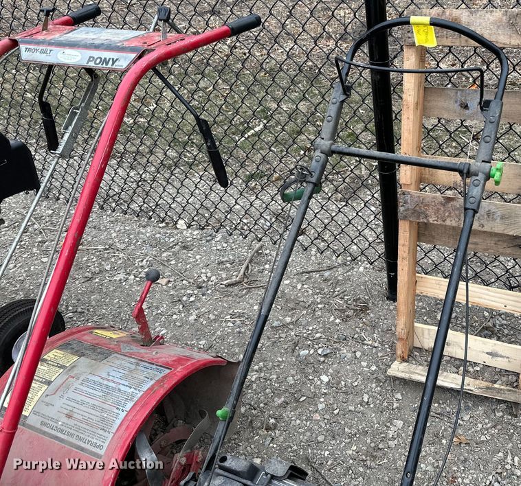 image for item LO9518 Lawn equipment