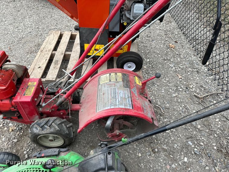 image for item LO9518 Lawn equipment