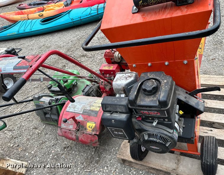 image for item LO9518 Lawn equipment