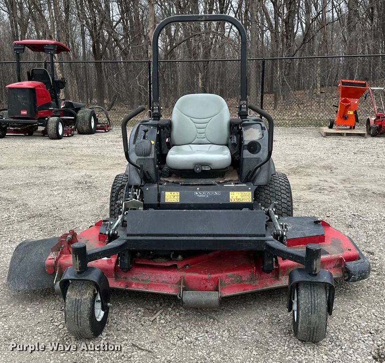 image for item LO9519 Toro  Groundsmaster 7200 ZTR lawn mower