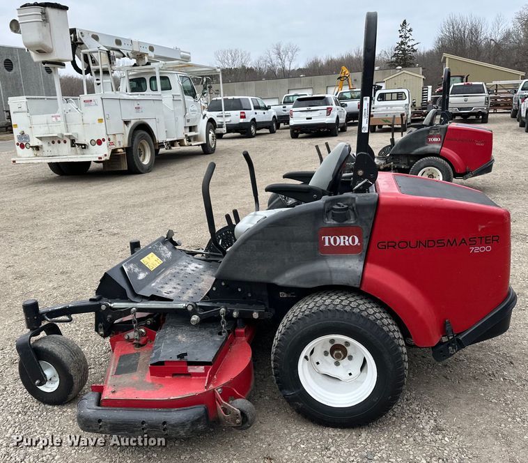 image for item LO9519 Toro  Groundsmaster 7200 ZTR lawn mower