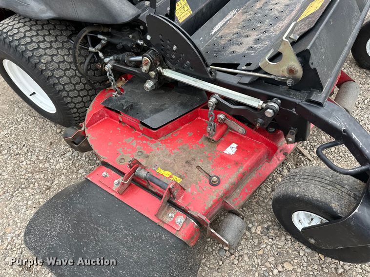 image for item LO9519 Toro  Groundsmaster 7200 ZTR lawn mower