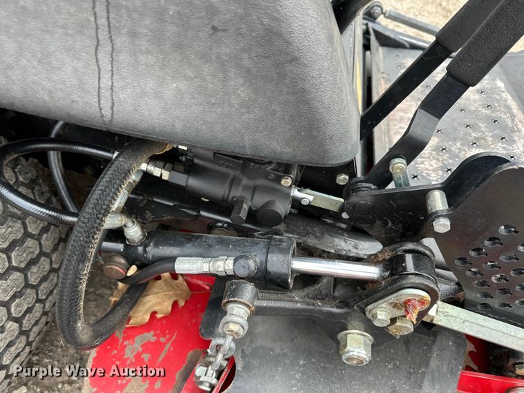 image for item LO9519 Toro  Groundsmaster 7200 ZTR lawn mower