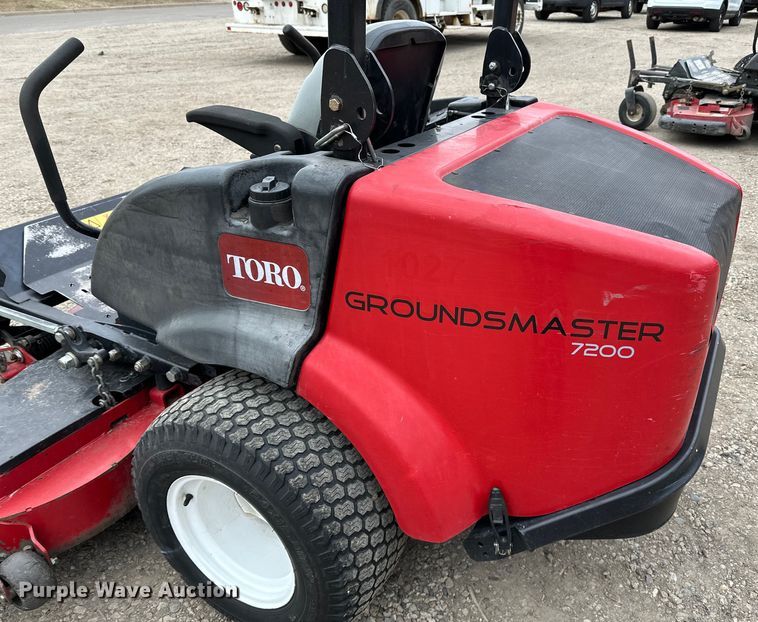 image for item LO9519 Toro  Groundsmaster 7200 ZTR lawn mower