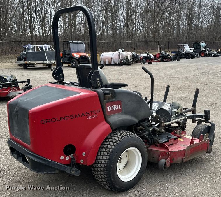 image for item LO9520 Toro  Groundsmaster 7200 ZTR lawn mower