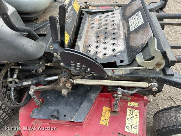 image for item LO9520 Toro  Groundsmaster 7200 ZTR lawn mower