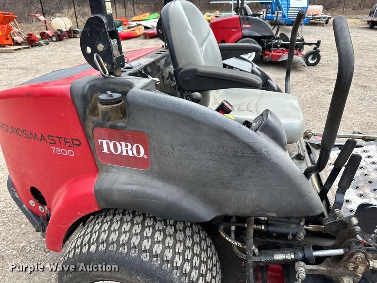 image for item LO9520 Toro  Groundsmaster 7200 ZTR lawn mower