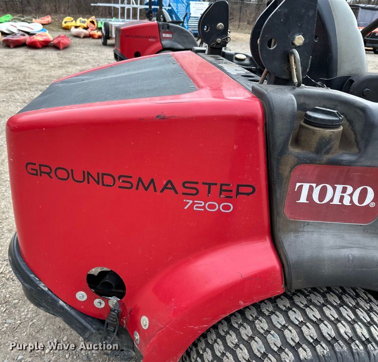image for item LO9520 Toro  Groundsmaster 7200 ZTR lawn mower