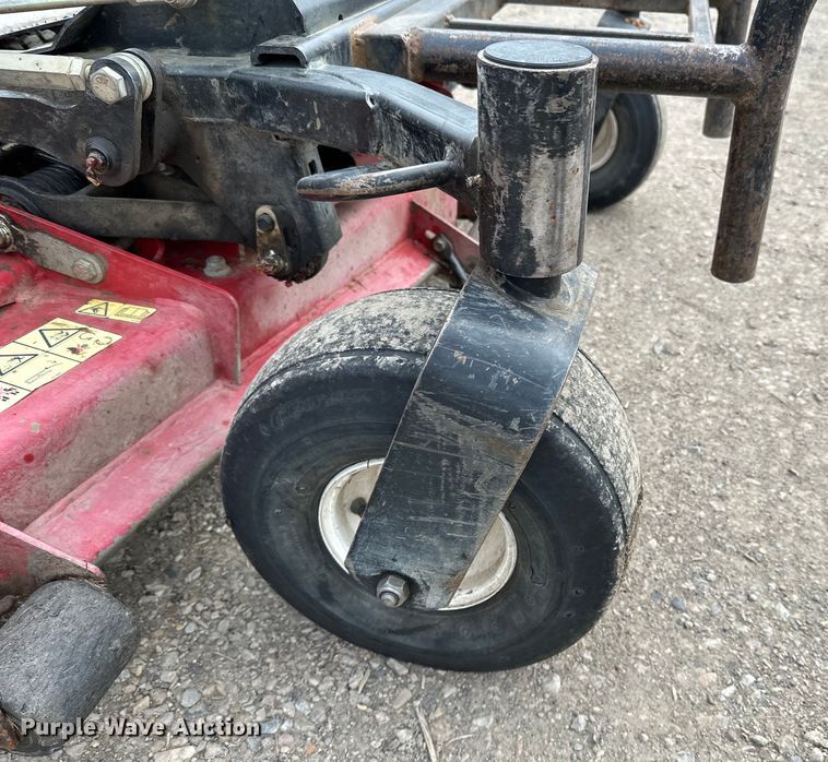 image for item LO9520 Toro  Groundsmaster 7200 ZTR lawn mower