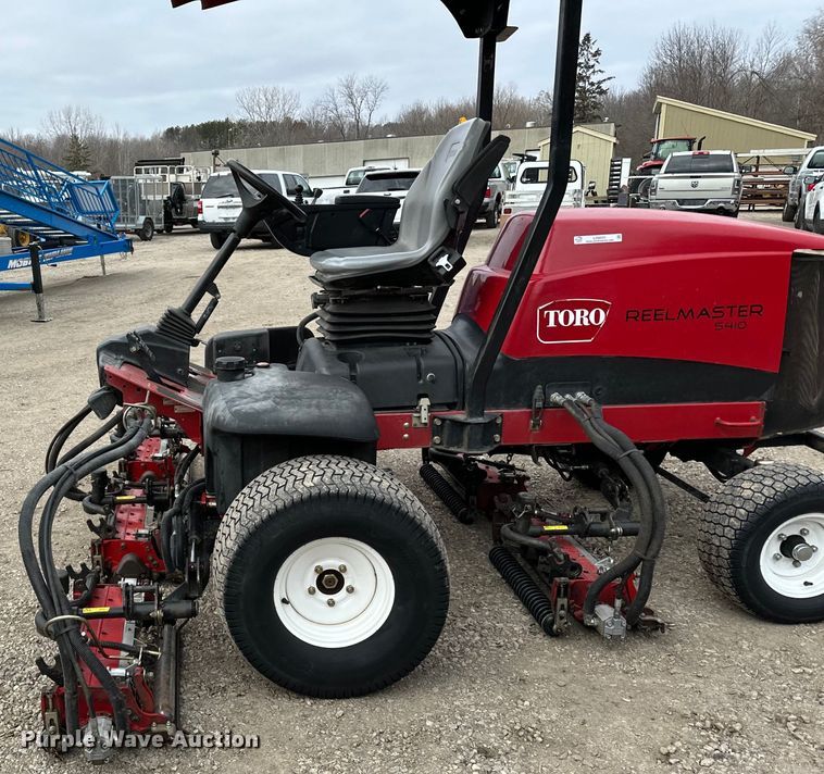 image for item LO9521 Toro Reelmaster 5410 reel mower