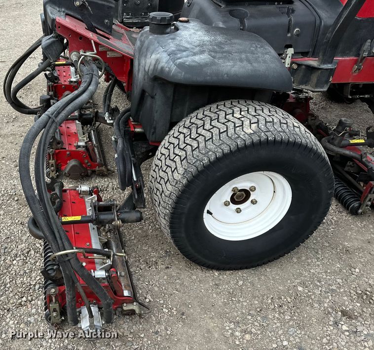 image for item LO9521 Toro Reelmaster 5410 reel mower