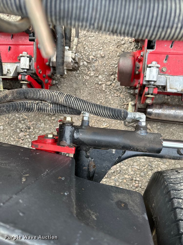 image for item LO9521 Toro Reelmaster 5410 reel mower