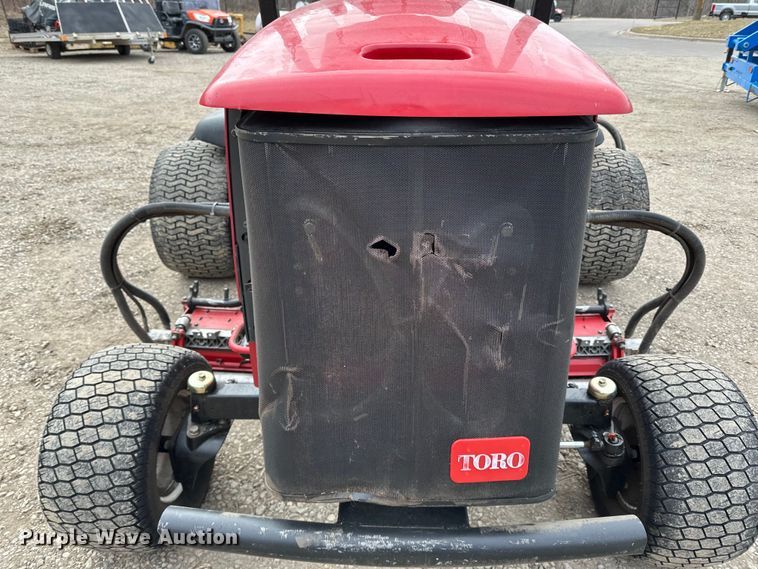 image for item LO9521 Toro Reelmaster 5410 reel mower