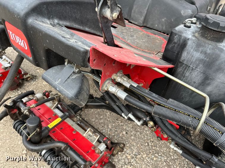 image for item LO9521 Toro Reelmaster 5410 reel mower