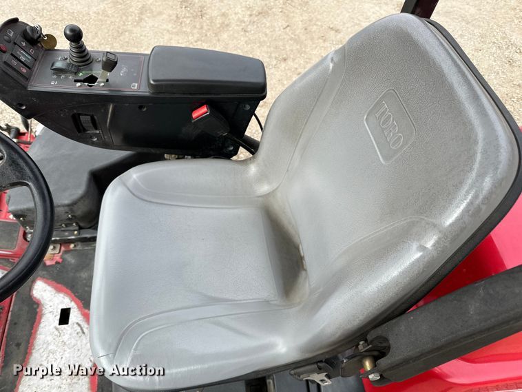 image for item LO9521 Toro Reelmaster 5410 reel mower