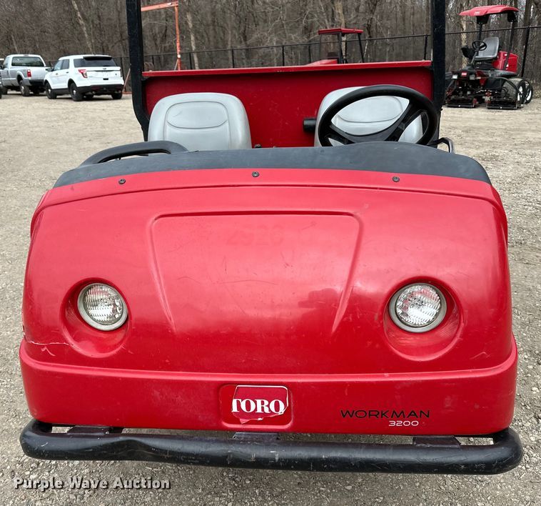 image for item LO9522 2009 Toro Workman 3200 utility vehicle