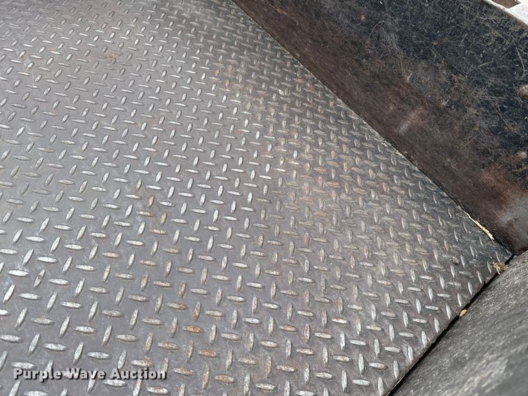 image for item LO9522 2009 Toro Workman 3200 utility vehicle