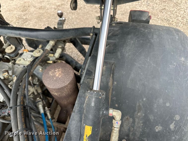 image for item LO9522 2009 Toro Workman 3200 utility vehicle