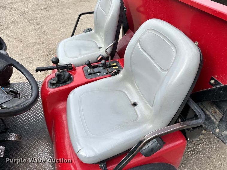 image for item LO9522 2009 Toro Workman 3200 utility vehicle