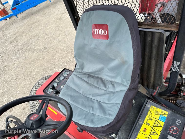 image for item LO9523 Toro ReelMaster 5200D reel mower