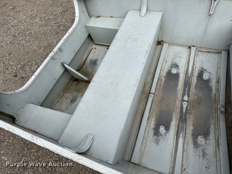 image for item LO9524 Alumacraft  V14 boat