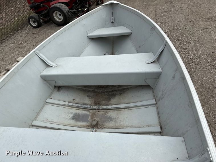 image for item LO9524 Alumacraft  V14 boat