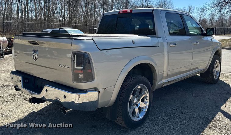 image for item LO9527 2010 Dodge Ram 1500 Crew Cab pickup truck