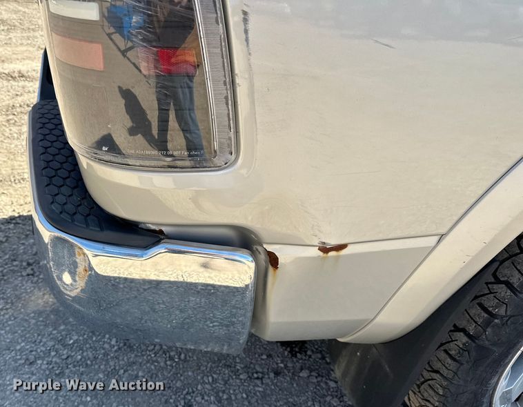 image for item LO9527 2010 Dodge Ram 1500 Crew Cab pickup truck