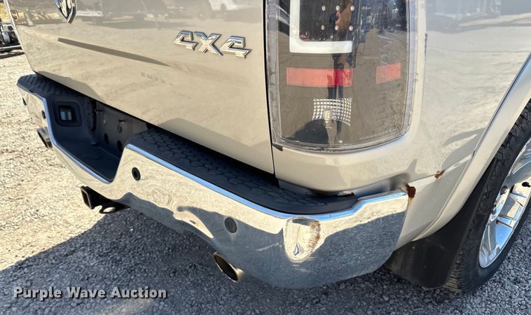 image for item LO9527 2010 Dodge Ram 1500 Crew Cab pickup truck