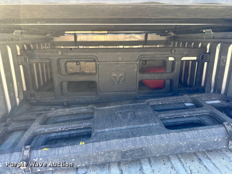 image for item LO9527 2010 Dodge Ram 1500 Crew Cab pickup truck