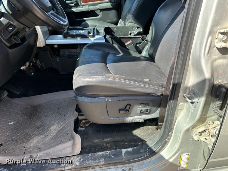 image for item LO9527 2010 Dodge Ram 1500 Crew Cab pickup truck