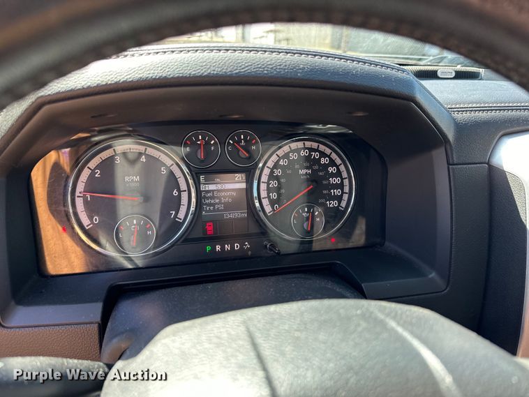 image for item LO9527 2010 Dodge Ram 1500 Crew Cab pickup truck