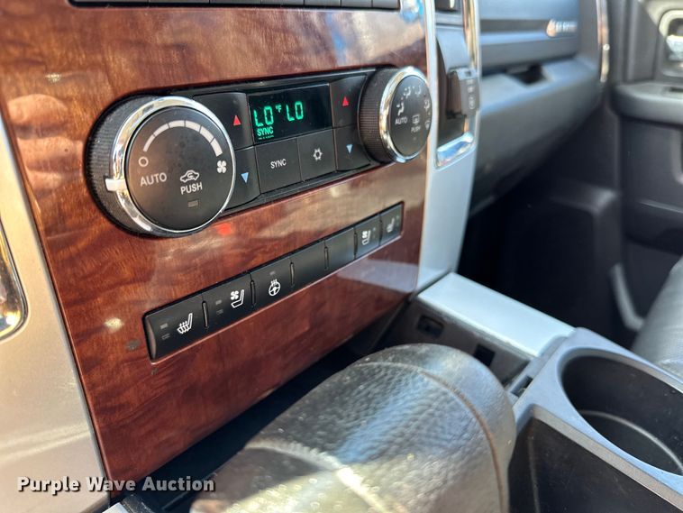 image for item LO9527 2010 Dodge Ram 1500 Crew Cab pickup truck