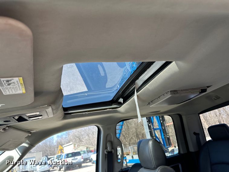 image for item LO9527 2010 Dodge Ram 1500 Crew Cab pickup truck