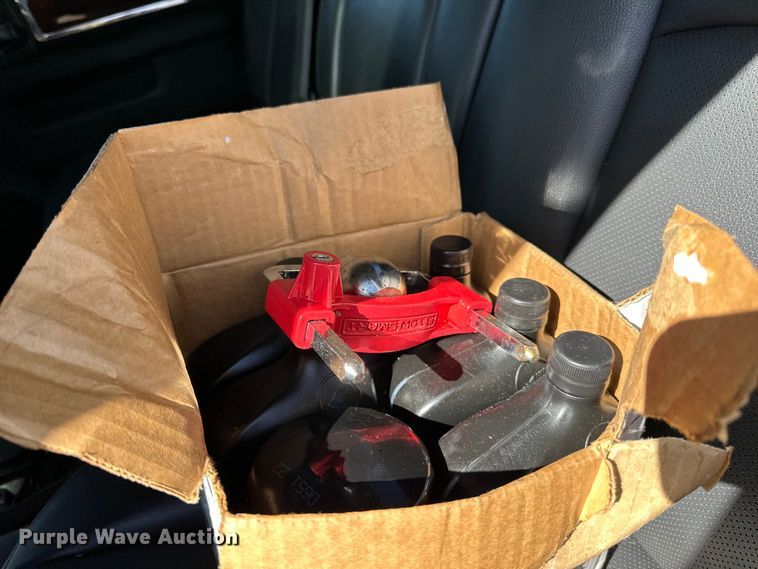 image for item LO9527 2010 Dodge Ram 1500 Crew Cab pickup truck